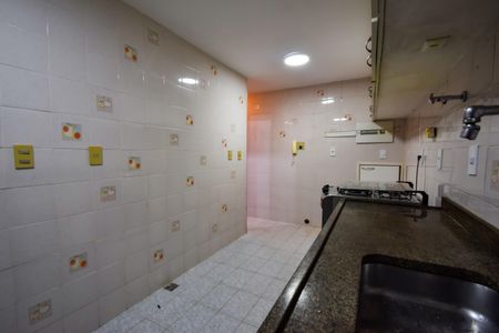 Apartamento à venda com 110m², 2 quartos e 1 vaga Apartamento à venda com 110m², 2 quartos e 1 vagaCozinha