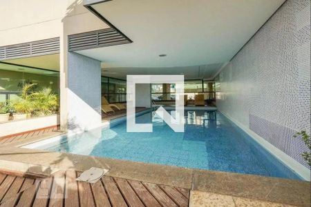Apartamento à venda com 70m², 3 quartos e 2 vagas Apartamento à venda com 70m², 3 quartos e 2 vagasÁrea comum - Piscina