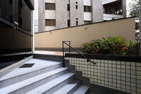 Apartamento para alugar com 95m², 3 quartos e 2 vagas Apartamento para alugar com 95m², 3 quartos e 2 vagasEntrada