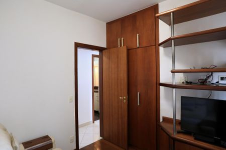 Apartamento para alugar com 95m², 3 quartos e 2 vagas Apartamento para alugar com 95m², 3 quartos e 2 vagasQuarto 2