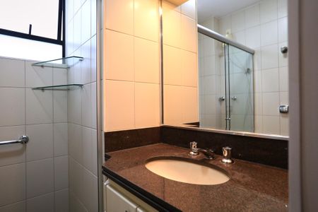 Apartamento para alugar com 95m², 3 quartos e 2 vagas Apartamento para alugar com 95m², 3 quartos e 2 vagasBanheiro Social