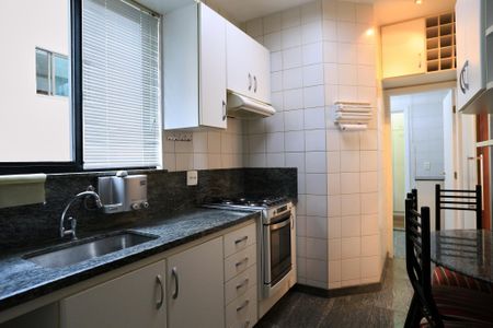 Apartamento para alugar com 95m², 3 quartos e 2 vagas Apartamento para alugar com 95m², 3 quartos e 2 vagasCozinha