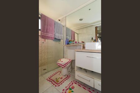 Apartamento à venda com 120m², 3 quartos e 1 vaga Apartamento à venda com 120m², 3 quartos e 1 vagaBanheiro da Suíte