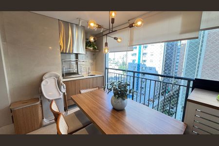 Apartamento à venda com 83m², 2 quartos e 2 vagas Apartamento à venda com 83m², 2 quartos e 2 vagasVaranda