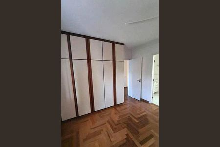 Casa à venda com 520m², 4 quartos e 4 vagas
