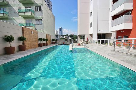 Apartamento à venda com 78m², 2 quartos e 2 vagasÁrea comum - Piscina
