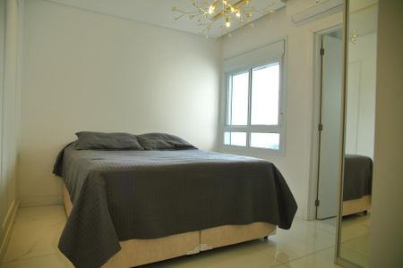 Apartamento à venda com 78m², 2 quartos e 2 vagasSuíte 1