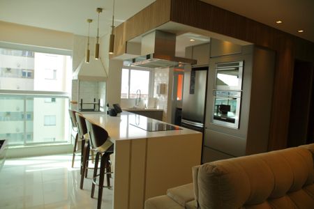 Apartamento à venda com 78m², 2 quartos e 2 vagasCozinha / Living