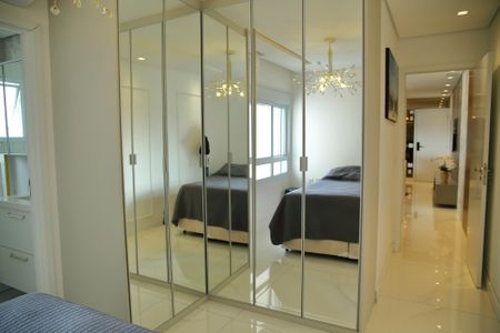 Apartamento à venda com 78m², 2 quartos e 2 vagasSuíte 1- amários