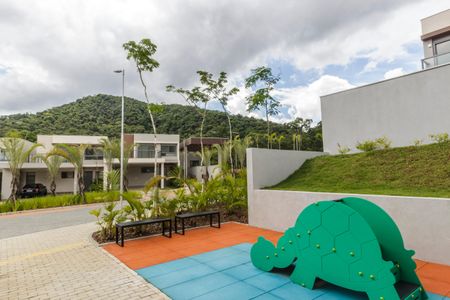 Apartamento para alugar com 200m², 3 quartos e 2 vagas Apartamento para alugar com 200m², 3 quartos e 2 vagasÁrea comum - Playground