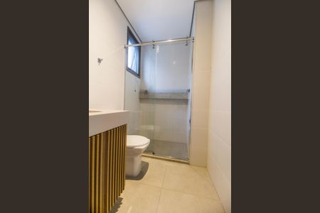 Apartamento para alugar com 200m², 3 quartos e 2 vagas Apartamento para alugar com 200m², 3 quartos e 2 vagasBanheiro da Suíte 1