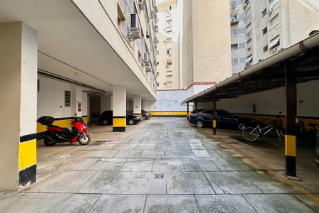Apartamento à venda com 120m², 2 quartos e sem vaga Apartamento à venda com 120m², 2 quartos e sem vagaGaragem