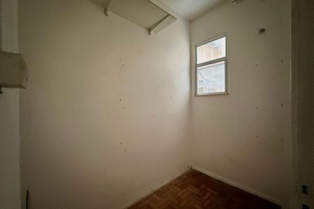 Apartamento à venda com 120m², 2 quartos e sem vaga Apartamento à venda com 120m², 2 quartos e sem vagaQuarto de Serviço