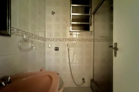 Apartamento à venda com 120m², 2 quartos e sem vaga Apartamento à venda com 120m², 2 quartos e sem vagaBanheiro