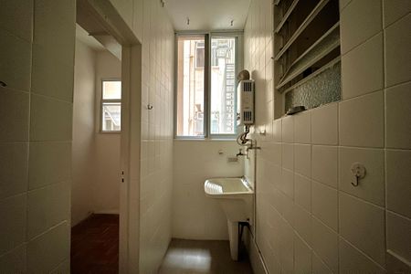 Apartamento à venda com 120m², 2 quartos e sem vaga Apartamento à venda com 120m², 2 quartos e sem vagaÁrea de Serviço