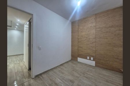 Apartamento à venda com 43m², 2 quartos e 1 vagaQuarto 2
