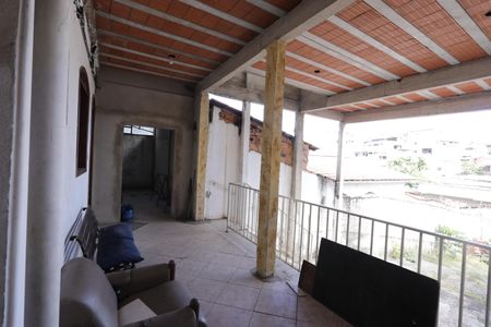Casa à venda com 252m², 3 quartos e 2 vagasVaranda