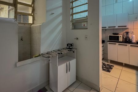 Apartamento à venda com 45m², 1 quarto e sem vaga Apartamento à venda com 45m², 1 quarto e sem vagaCozinha e Área de Serviço