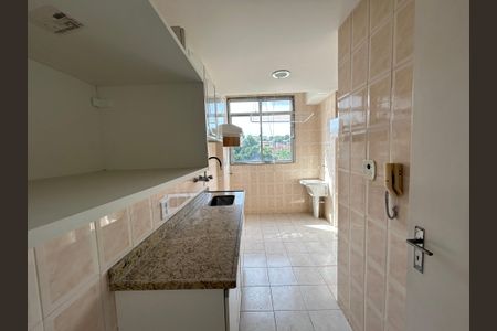 Apartamento à venda com 68m², 2 quartos e 1 vagaCozinha