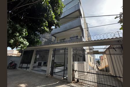 Apartamento à venda com 68m², 2 quartos e 1 vagaFachada+ plaquinha