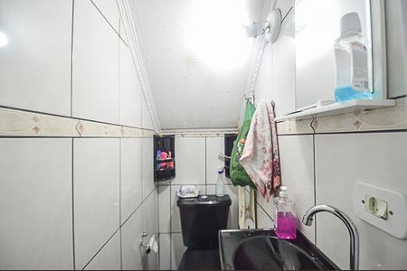 Casa à venda com 237m², 4 quartos e 4 vagas Casa à venda com 237m², 4 quartos e 4 vagasLavabo