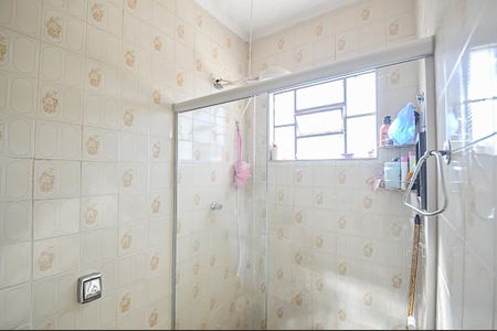 Casa à venda com 237m², 4 quartos e 4 vagas Casa à venda com 237m², 4 quartos e 4 vagasBanheiro da Suíte