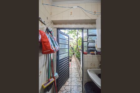 Casa à venda com 237m², 4 quartos e 4 vagas Casa à venda com 237m², 4 quartos e 4 vagasÁrea de Serviço