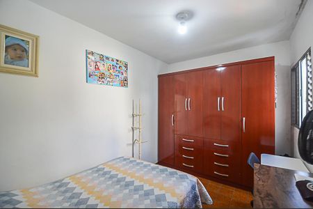 Casa à venda com 237m², 4 quartos e 4 vagas Casa à venda com 237m², 4 quartos e 4 vagasQuarto 1