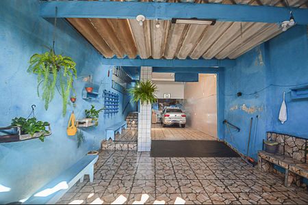 Casa à venda com 237m², 4 quartos e 4 vagas Casa à venda com 237m², 4 quartos e 4 vagasGaragem