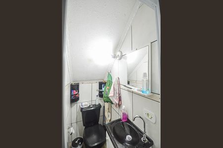 Casa à venda com 237m², 4 quartos e 4 vagas Casa à venda com 237m², 4 quartos e 4 vagasLavabo