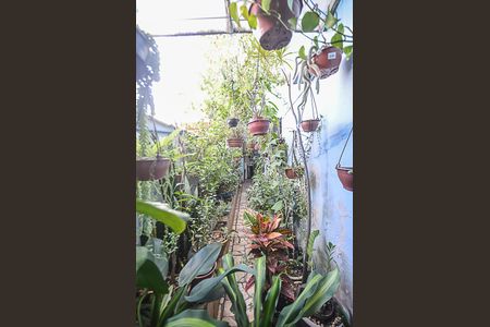 Casa à venda com 237m², 4 quartos e 4 vagas Casa à venda com 237m², 4 quartos e 4 vagasCorredor