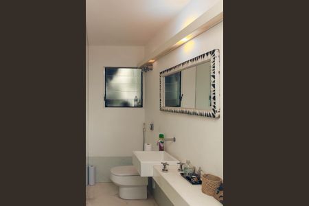 Apartamento à venda com 90m², 1 quarto e sem vaga Apartamento à venda com 90m², 1 quarto e sem vagaBanheiro