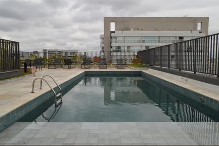 Apartamento à venda com 24m², 1 quarto e sem vagaÁrea comum - Piscina
