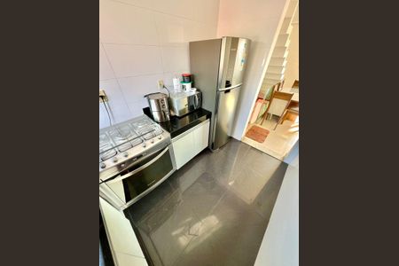 Apartamento para alugar com 140m², 3 quartos e 2 vagas Apartamento para alugar com 140m², 3 quartos e 2 vagasCozinha