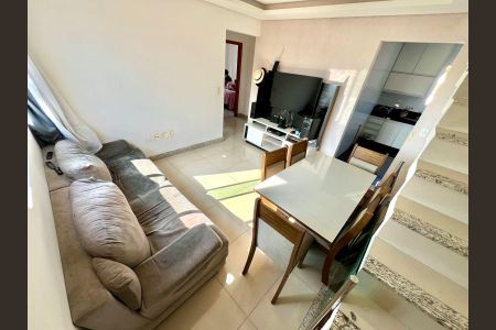 Apartamento para alugar com 140m², 3 quartos e 2 vagas Apartamento para alugar com 140m², 3 quartos e 2 vagasSala