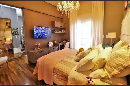 Casa à venda com 1860m², 4 quartos e 10 vagas Casa à venda com 1860m², 4 quartos e 10 vagasFoto 02