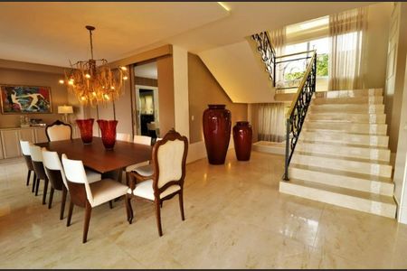 Casa à venda com 1860m², 4 quartos e 10 vagas Casa à venda com 1860m², 4 quartos e 10 vagasFoto 32