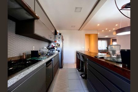 Apartamento à venda com 92m², 2 quartos e 2 vagas Apartamento à venda com 92m², 2 quartos e 2 vagasCozinha