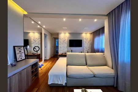 Apartamento à venda com 92m², 2 quartos e 2 vagas Apartamento à venda com 92m², 2 quartos e 2 vagasSala