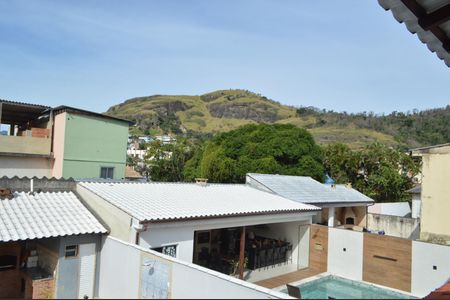 Casa de condomínio à venda com 225m², 3 quartos e 6 vagasVista do Quarto 2