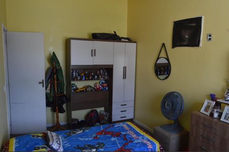 Casa de condomínio à venda com 225m², 3 quartos e 6 vagasQuarto 2