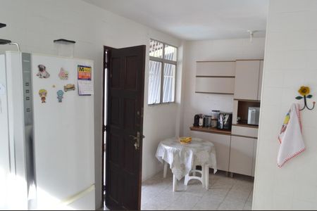 Casa de condomínio à venda com 225m², 3 quartos e 6 vagasCozinha