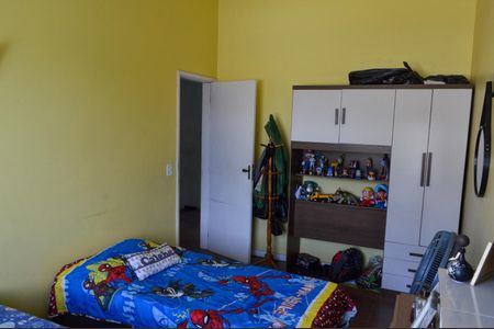 Casa de condomínio à venda com 225m², 3 quartos e 6 vagasQuarto 2