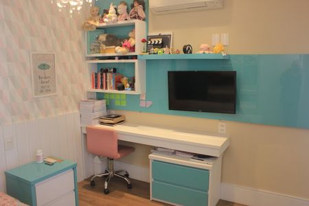 Apartamento à venda com 169m², 3 quartos e 3 vagas1º Suíte