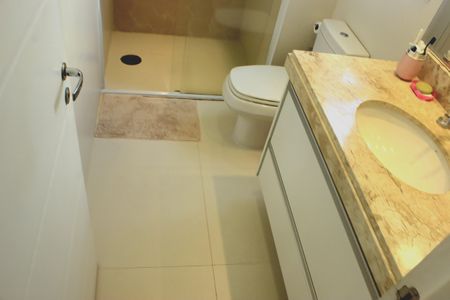 Apartamento à venda com 169m², 3 quartos e 3 vagasBanheiro da 1º Suíte