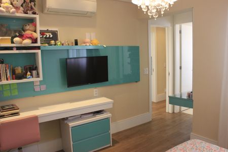 Apartamento à venda com 169m², 3 quartos e 3 vagas1º Suíte