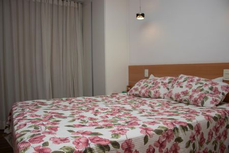 Apartamento à venda com 150m², 3 quartos e 3 vagas Apartamento à venda com 150m², 3 quartos e 3 vagasSuíte