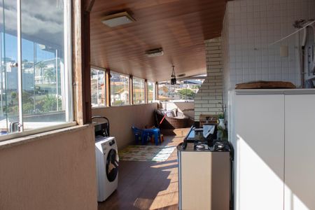 Apartamento à venda com 150m², 3 quartos e 3 vagas Apartamento à venda com 150m², 3 quartos e 3 vagasCobertura