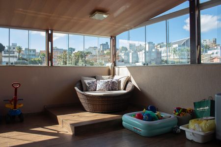 Apartamento à venda com 150m², 3 quartos e 3 vagas Apartamento à venda com 150m², 3 quartos e 3 vagasCobertura