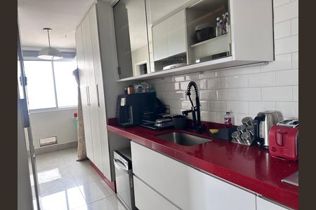 Apartamento à venda com 95m², 3 quartos e 2 vagas Apartamento à venda com 95m², 3 quartos e 2 vagasCozinha